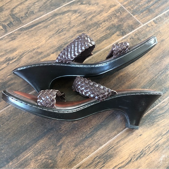 Nurture Pumps/Slip on Sandals - Picture 8 of 9